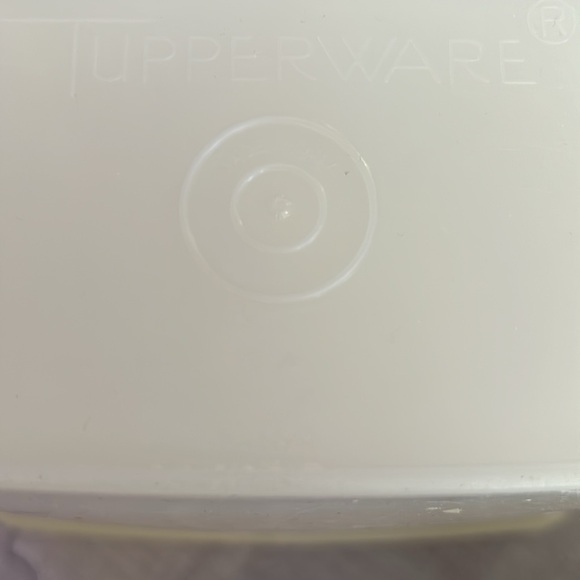 4 Vintage Tupperware - Picture 5 of 8